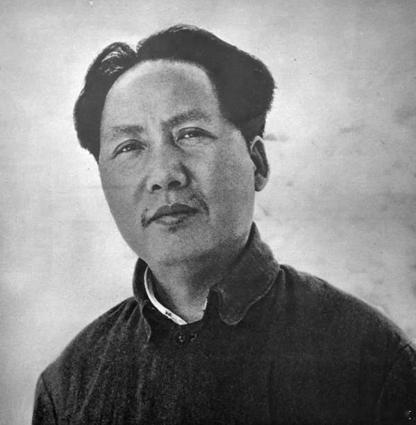敌人越抹黑，形象越伟大 ​​​