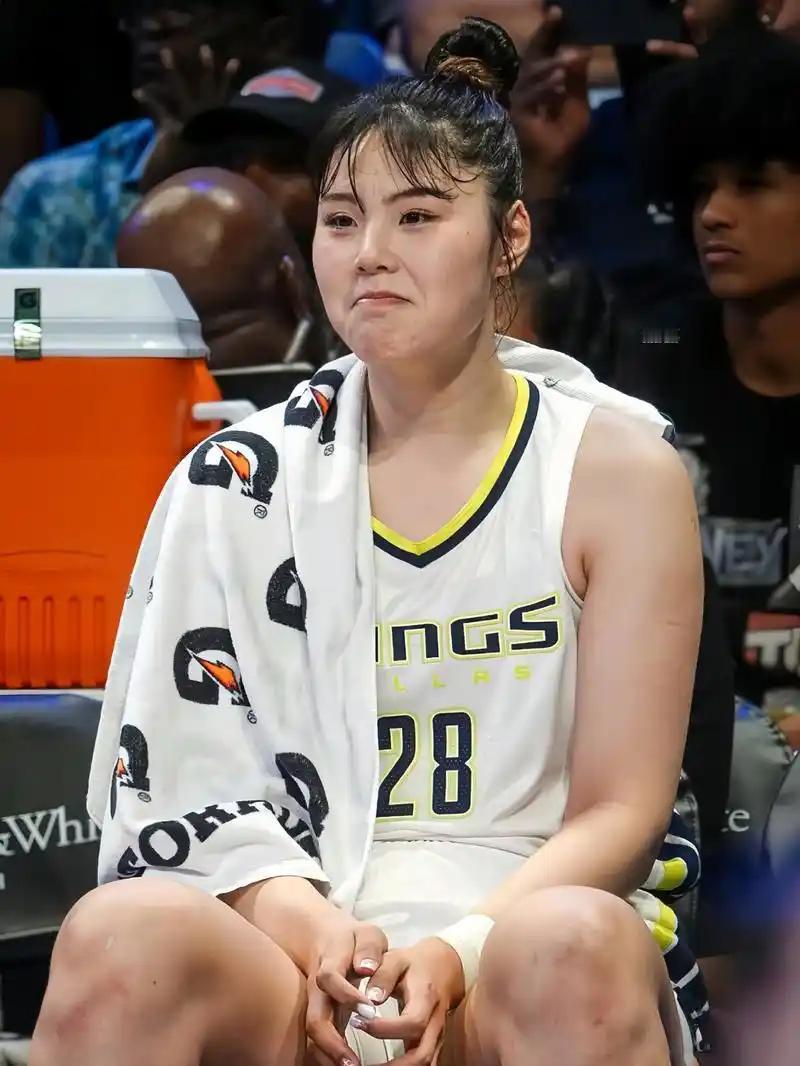 中国篮坛历史首次！安德玛有史以来首位中国篮球运动员，不是男篮国手，而是女篮姑娘李