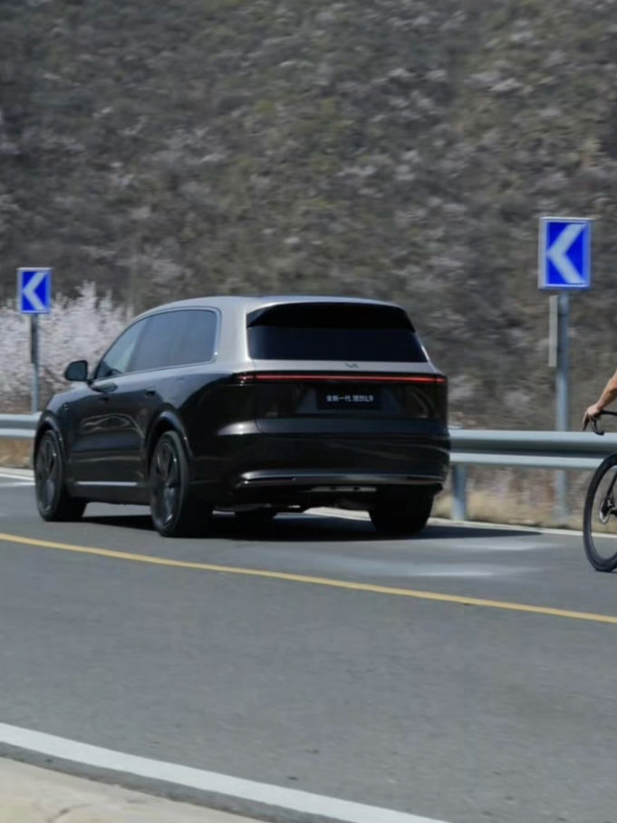 理想L9 Livis实车4年过去了，这套设计还是这么好看、耐看我很满意全新理想L