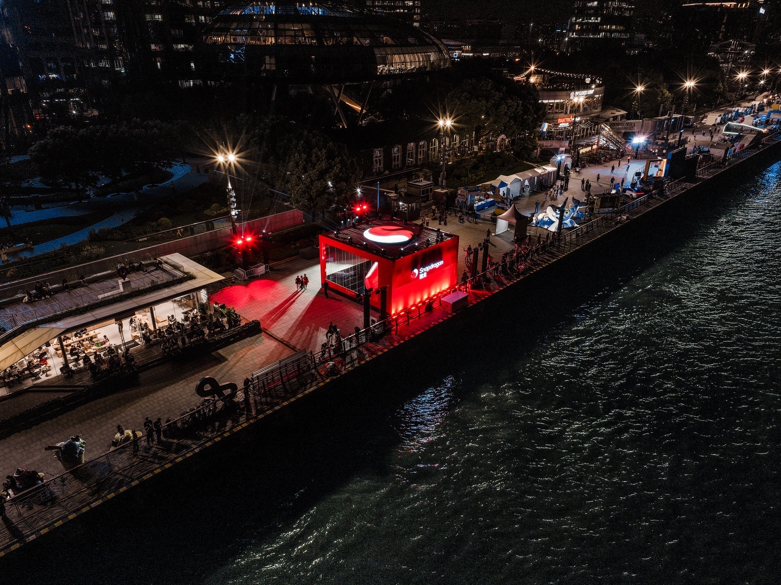 #外滩的大牙膏被挤爆了# 台积电 3nm 工艺功耗更低，性能却更强，自研的 Or