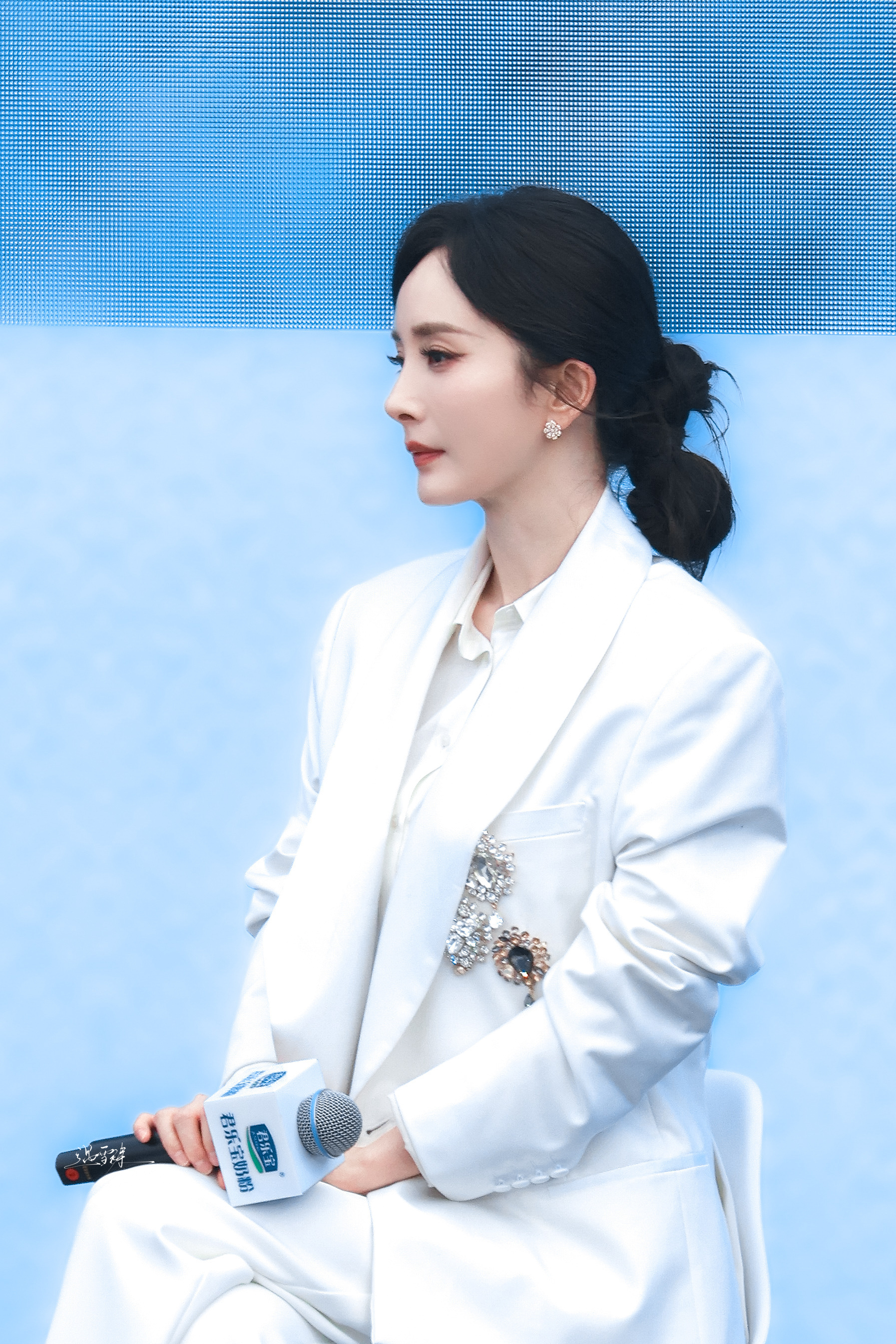 杨幂 ym杨幂生万物 ym 杨幂宁绣绣我是追星不是摘星 我的星星只要是亮着的 我