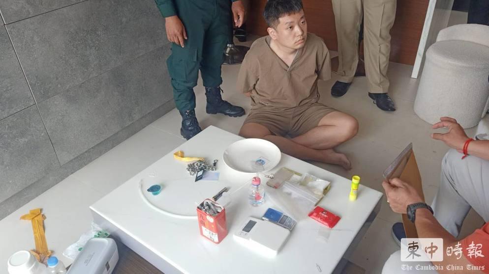 柬埔寨警方拘捕一名中国男子，涉嫌拘禁勒索柬籍女子 
据柬中时报报道：1月26日受