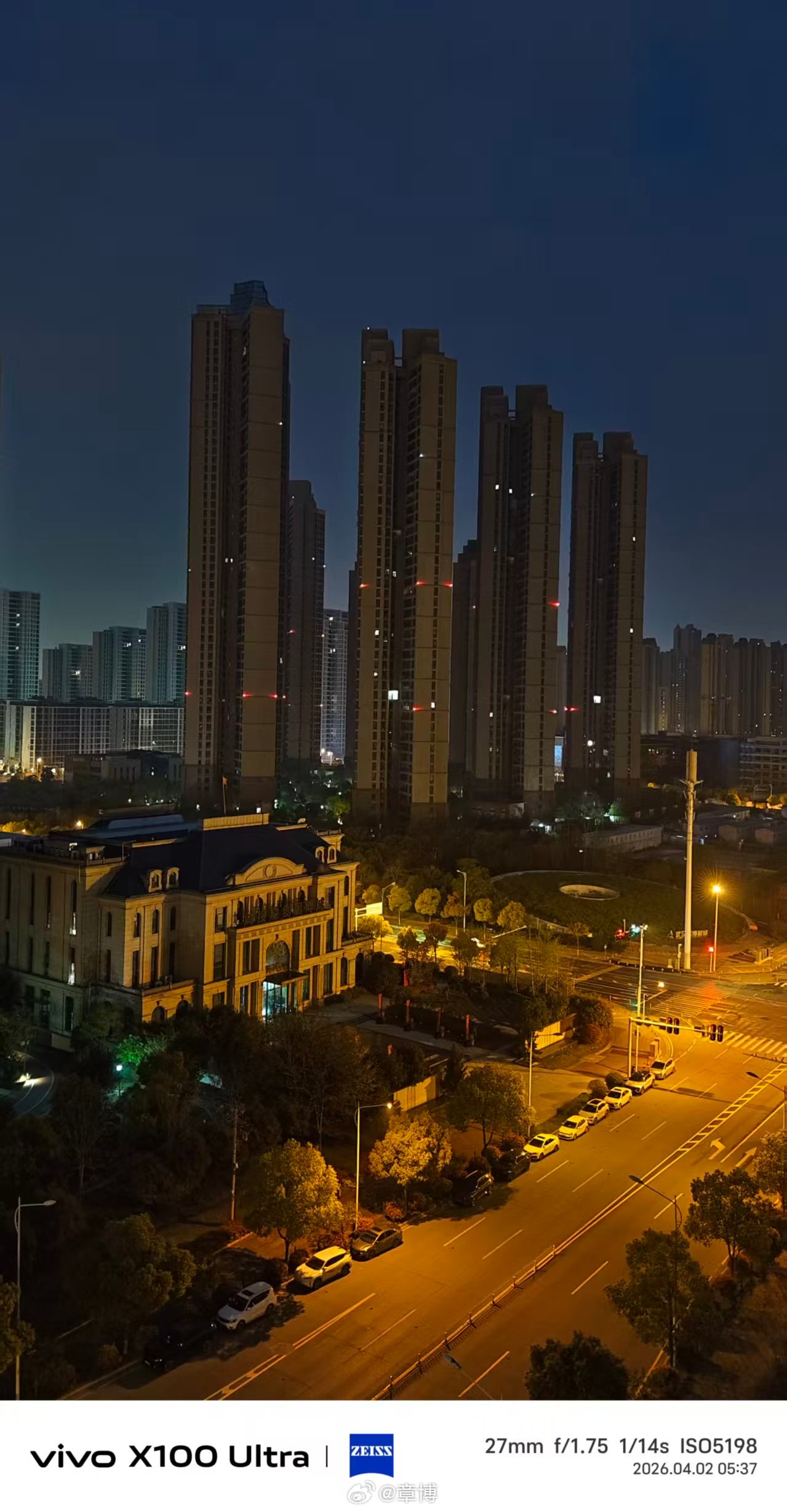 早上好呀，有没有早起的朋友？城市影像记早上好