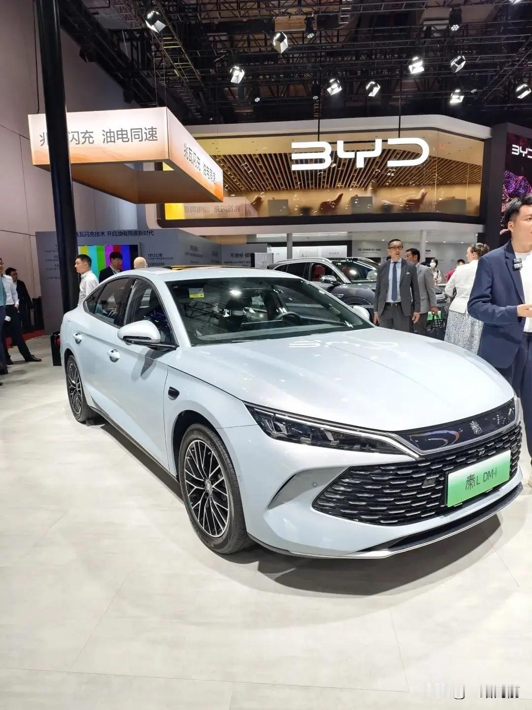 我认为下半年比亚迪已经找到了适合自己的路子，未来不需要再通过大幅降价来提升销量了