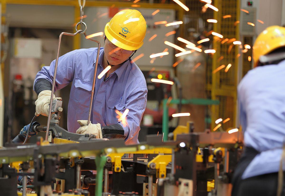 2025 年年初，英国广播公司 BBC 发布一篇有关中国制造的专题报道，标题直接