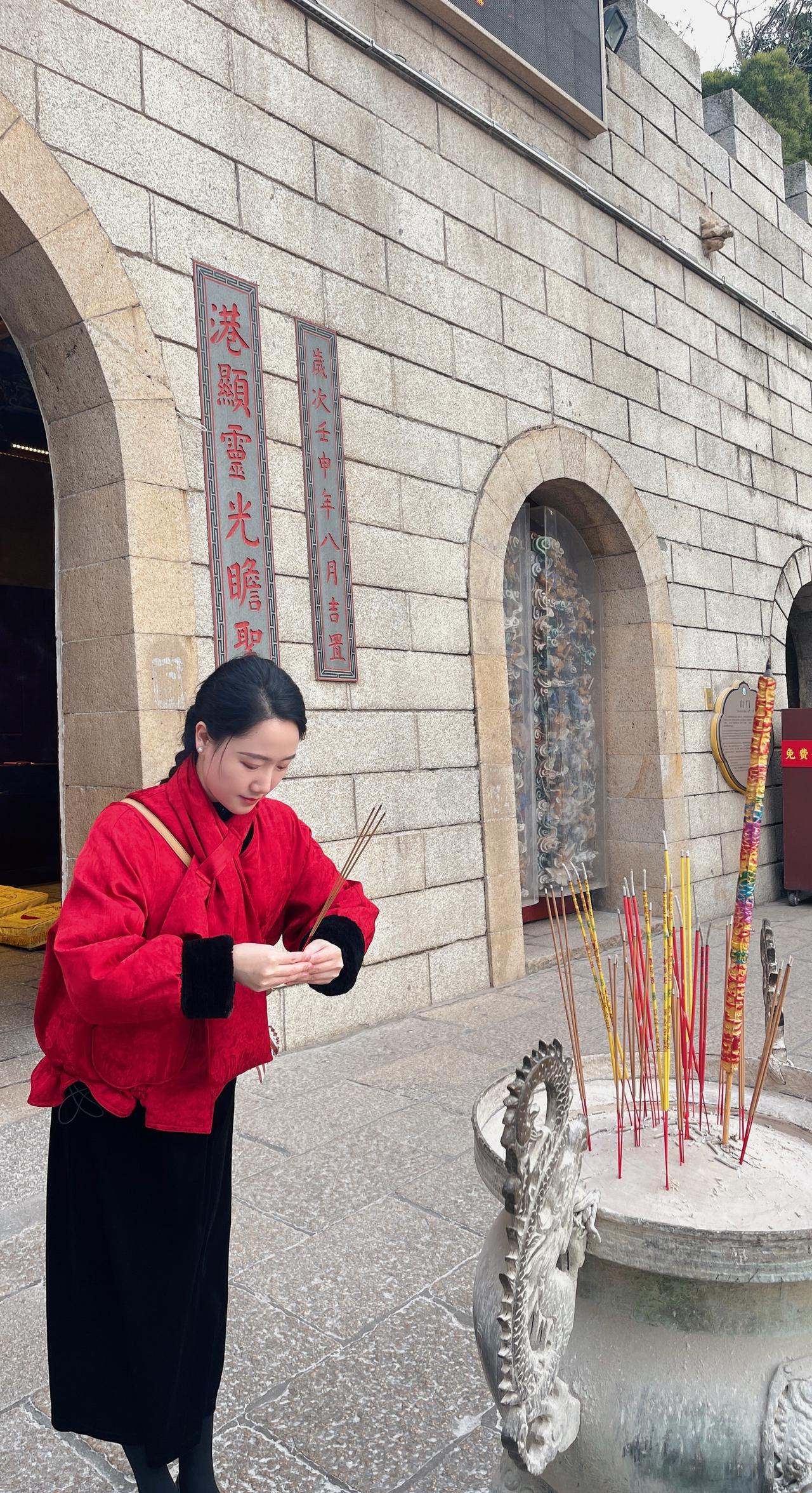 一柱清香敬妈祖，万事顺遂，平安是福
谁能看出这有什么门道 寺庙古建 妈祖