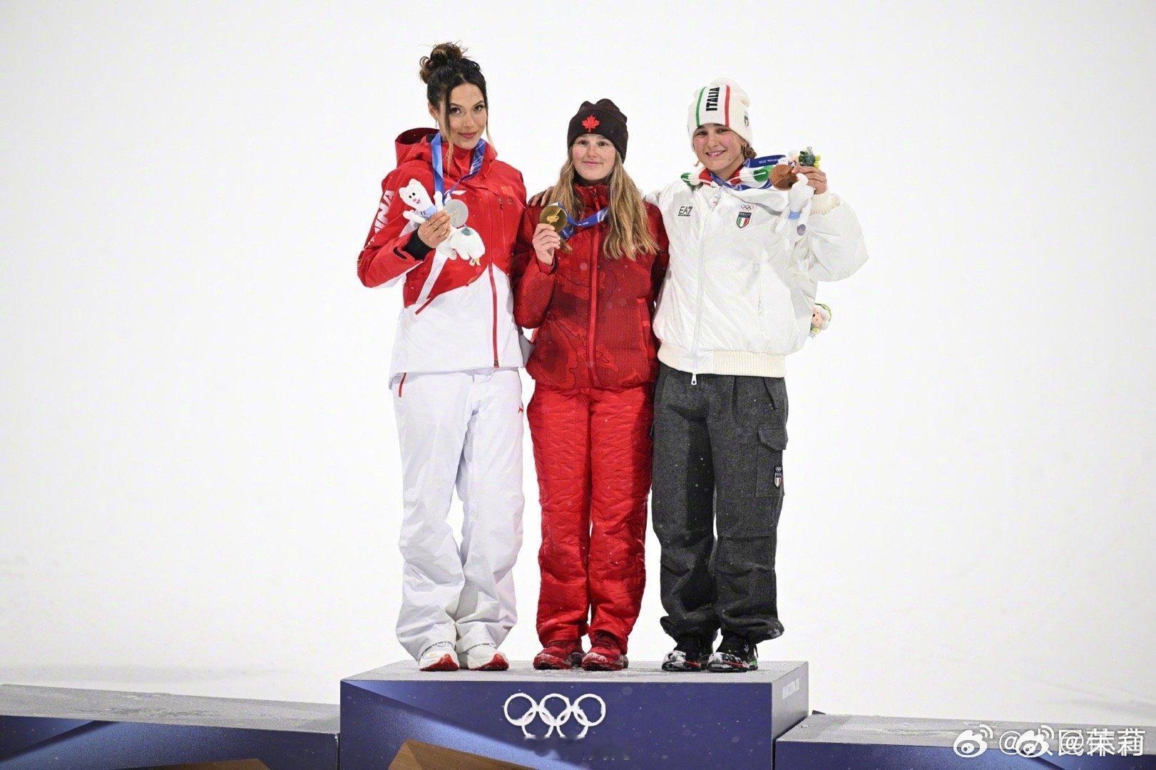 谷爱凌大跳台银牌谷爱凌创造自由式滑雪奖牌纪录 1.75分惜败，却赢下历史！谷爱凌