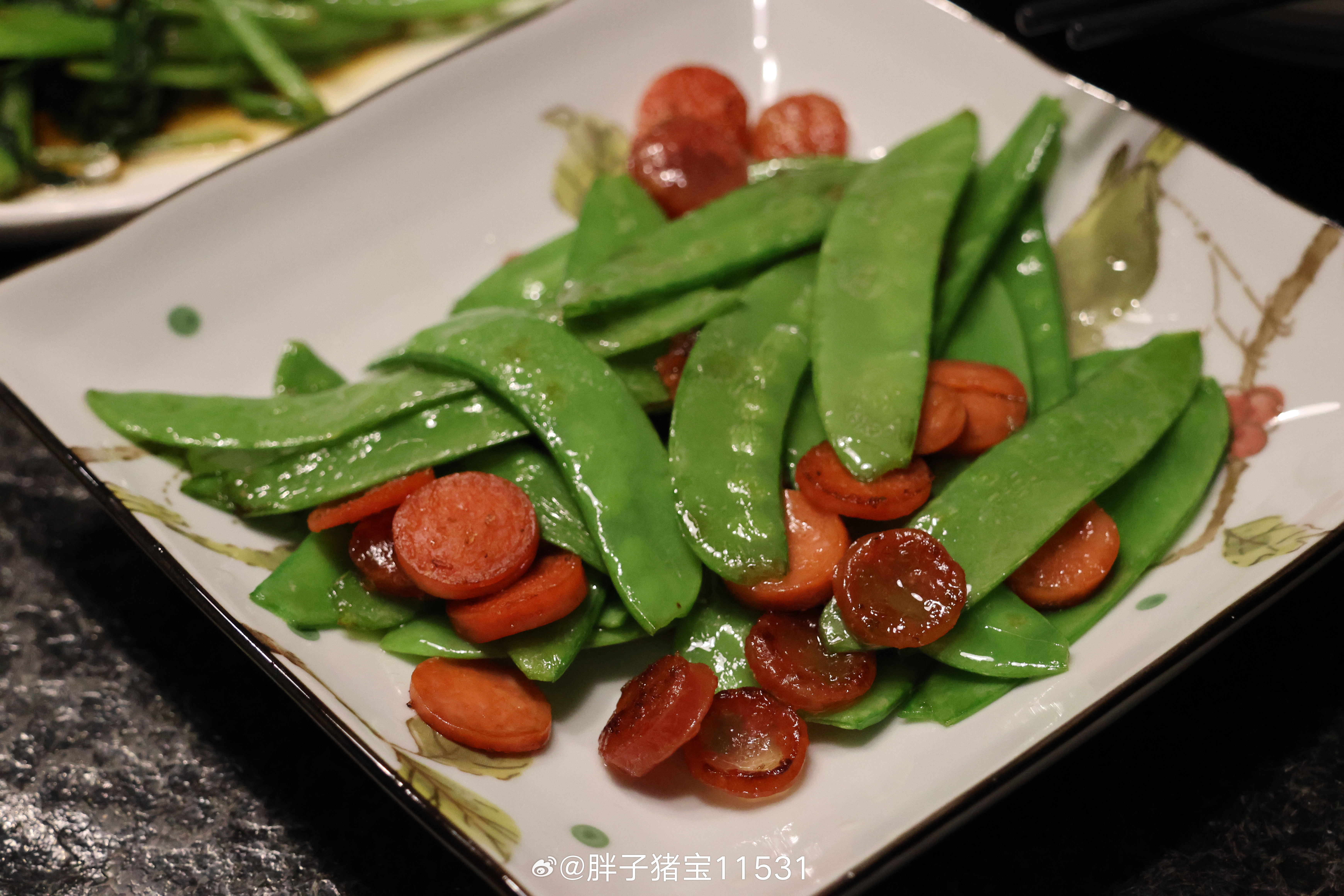 下午头疼。最近呢是外面热，办公室冷，真是不知道怎么穿衣服的情况，因为也不知道工作