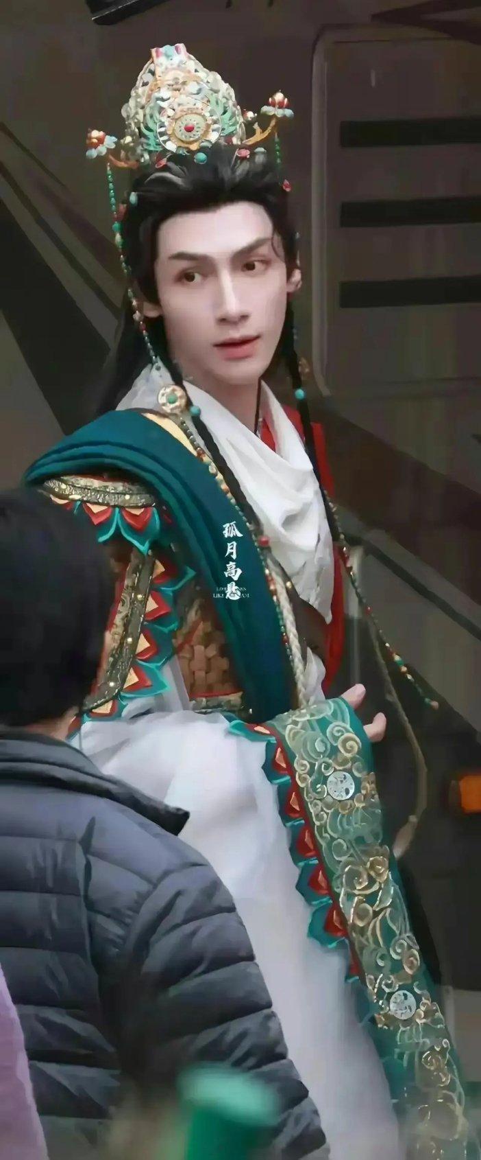 为什么他们两个同样都是上古大神，差别却如此之大呢林大神，整天粗茶淡饭，一身布衣，