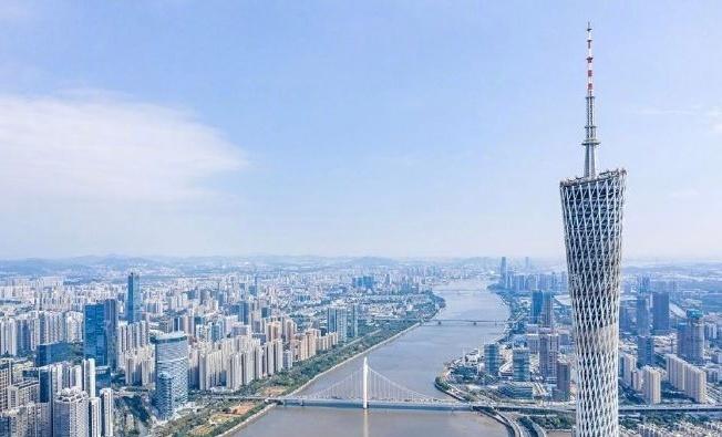 【哪座城市夜间经济更嗨？24小时便利店数据揭秘】1.5亿人都在的广东到底有什么 