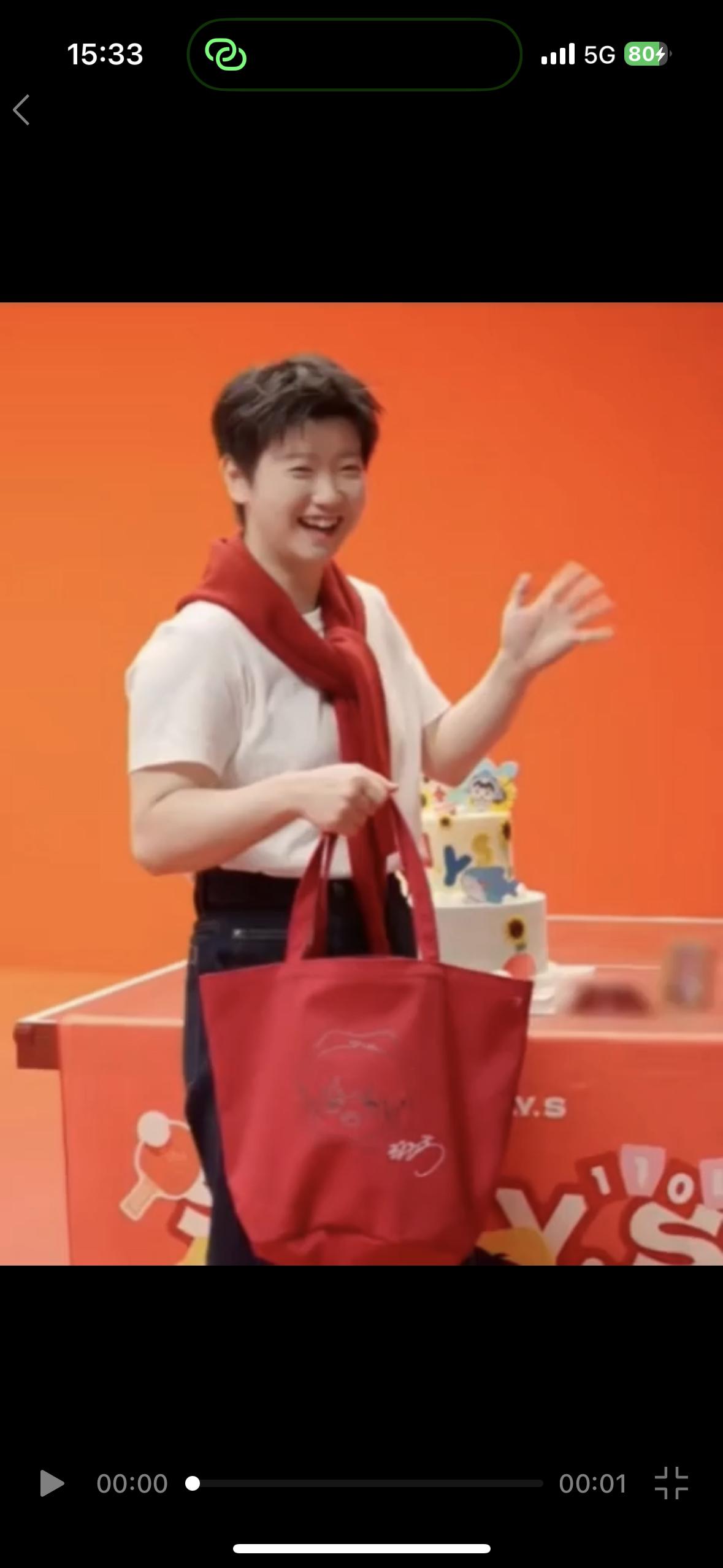 快乐小莎，真的好阳光明媚，整个人的状态，回到小时候，真的好棒棒哒！
新代言，新形