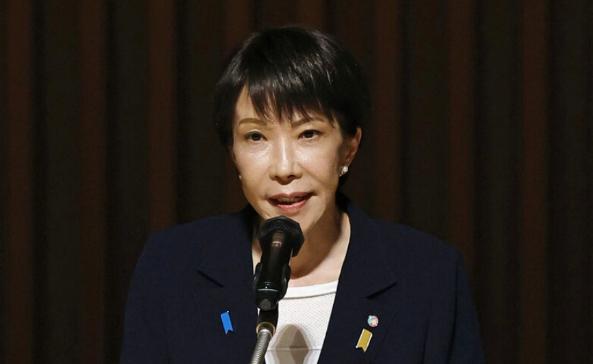 小心思藏不住了，胜选后，日本首相高市早苗第一时间用日文英文双语感谢特朗普，随着中