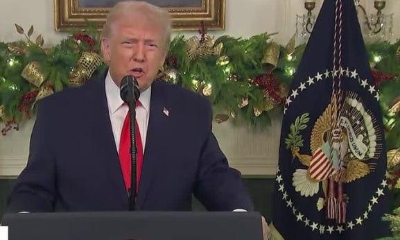 爱泼斯坦案文件被涂黑，背后水有多深？
爱泼斯坦性侵丑闻曾震惊全球，现在相关案子又