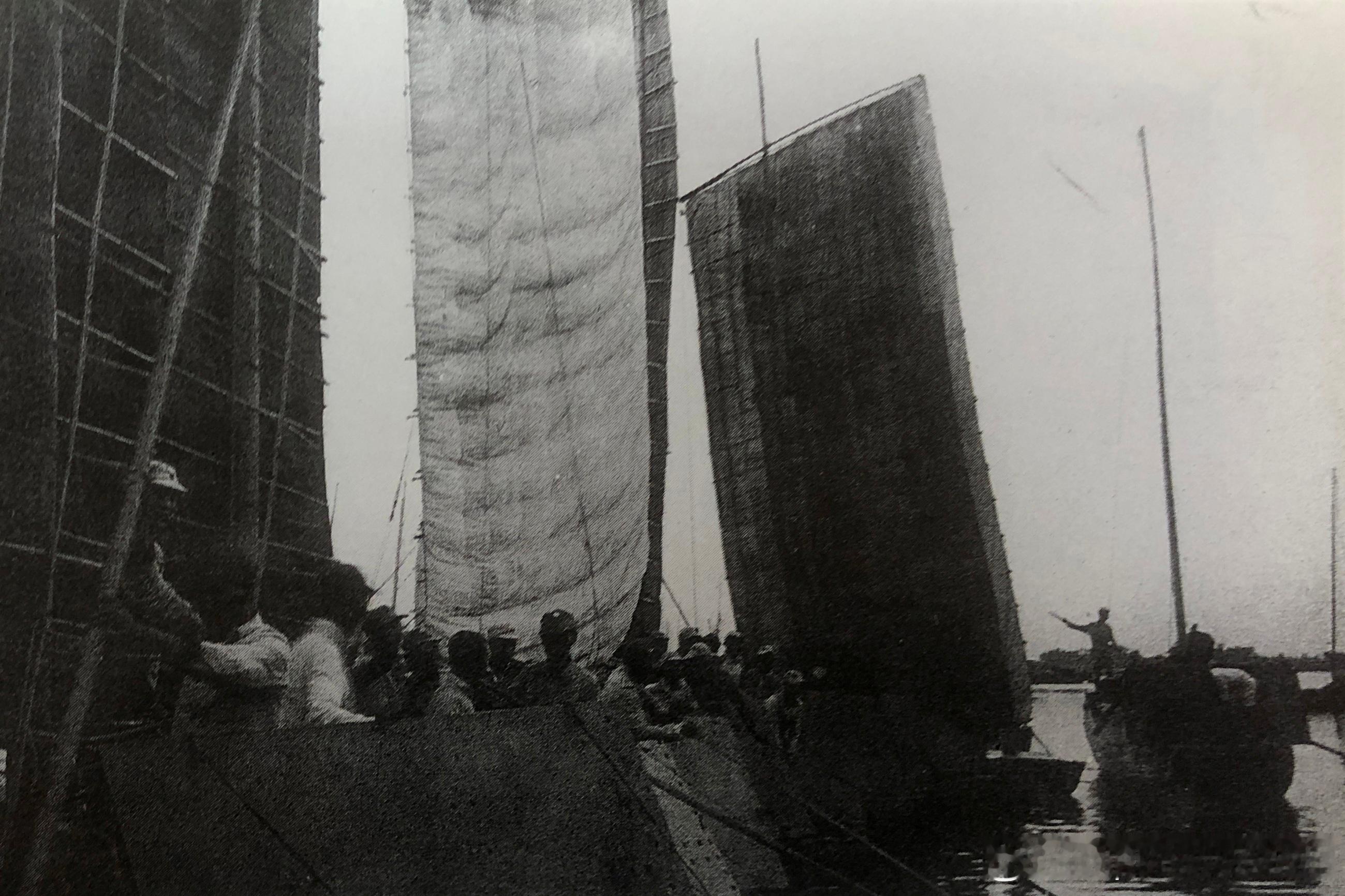 1941年新四军洪泽湖水上支队，张爱萍摄影军事历史全触达 ​​​