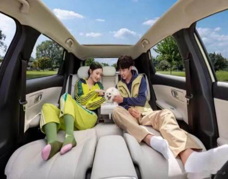 11月29日，长安启源全新Q05纯电SUV启动“超级购车季”促销，全系无门槛置换