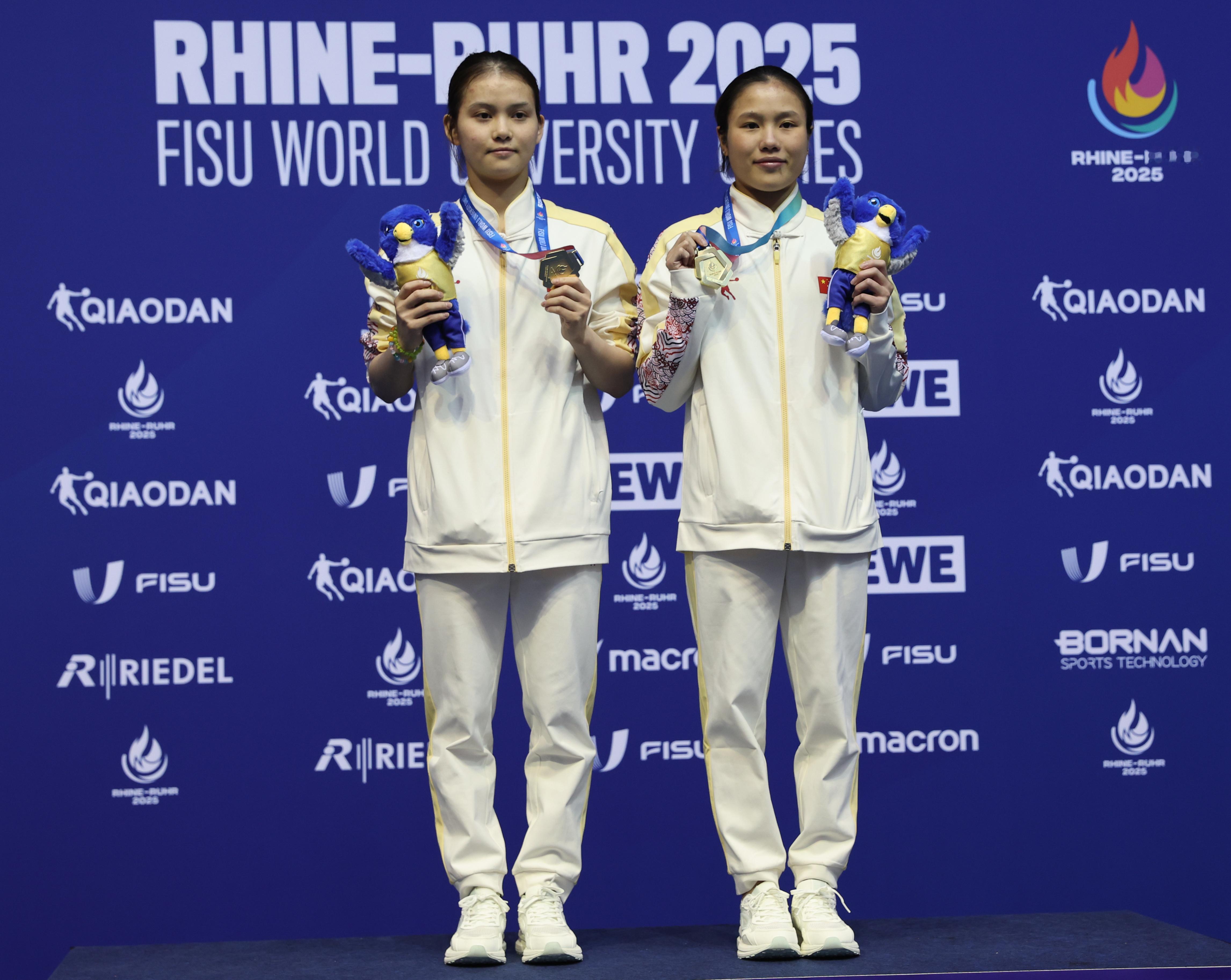 2025年莱茵-鲁尔世界大学生夏季运动会跳水女子双人10米台比赛中，中国组合何妍