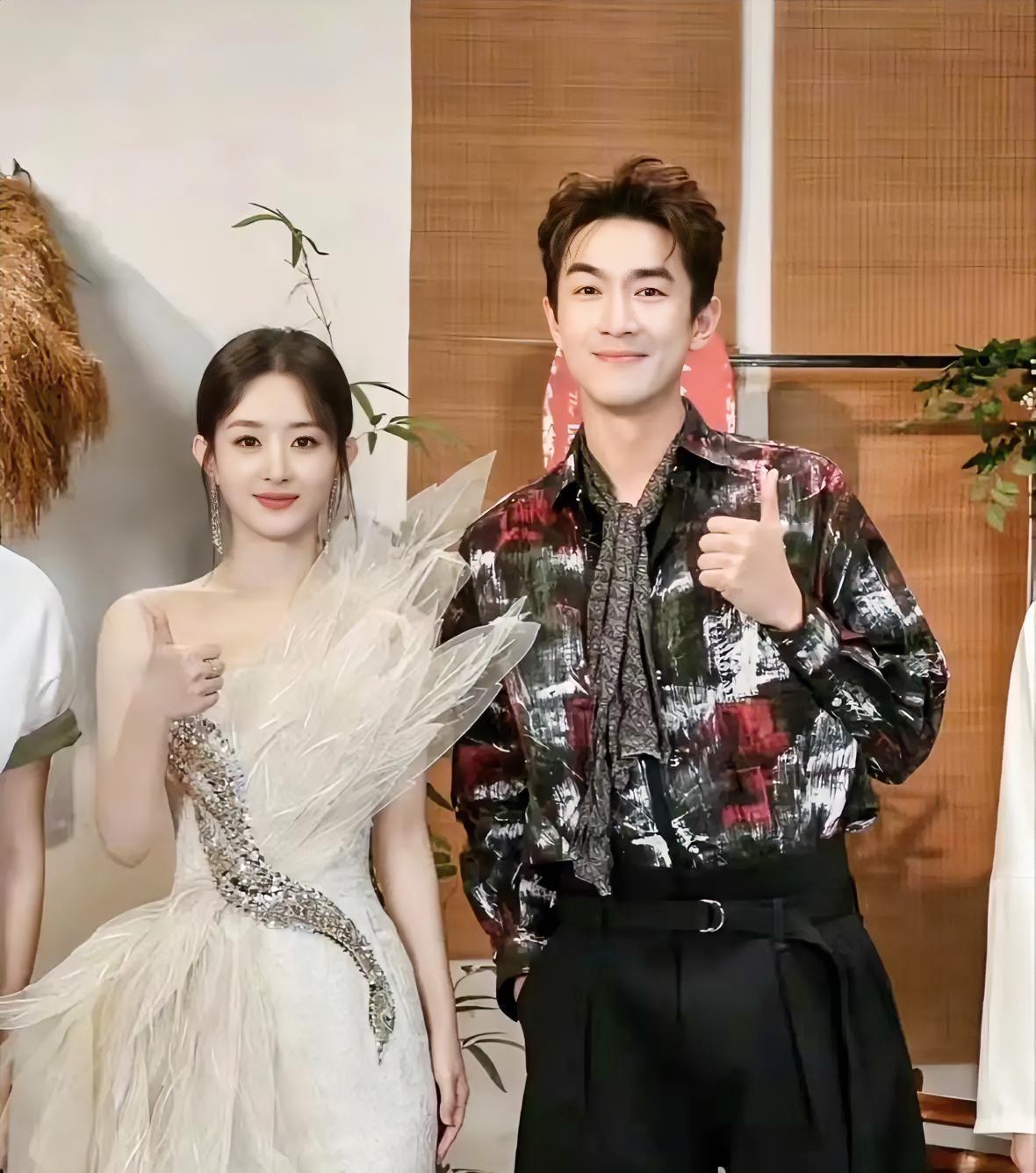 林更新的瓜不用爆了，
本来也没立啥深情人设，
更没立啥好人人设，但公告有个细节