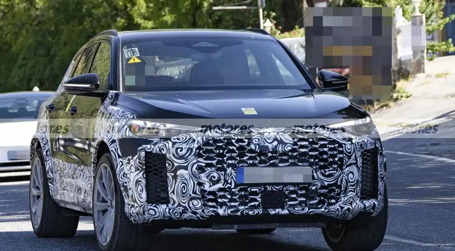 全新奥迪RS Q5谍照曝光：2.9T V6插混+640马力，这可能是最后的燃油性