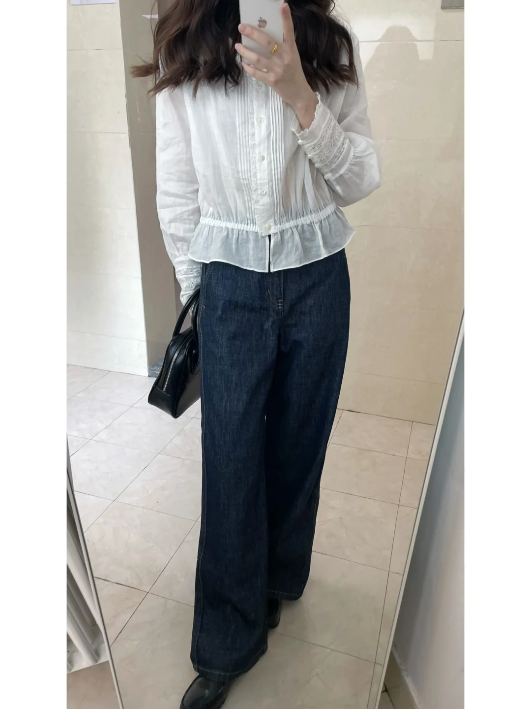 通勤日穿搭/ 古董蕾丝小衫