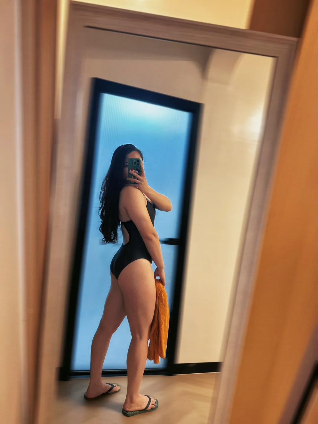🌧️🏊‍♀️