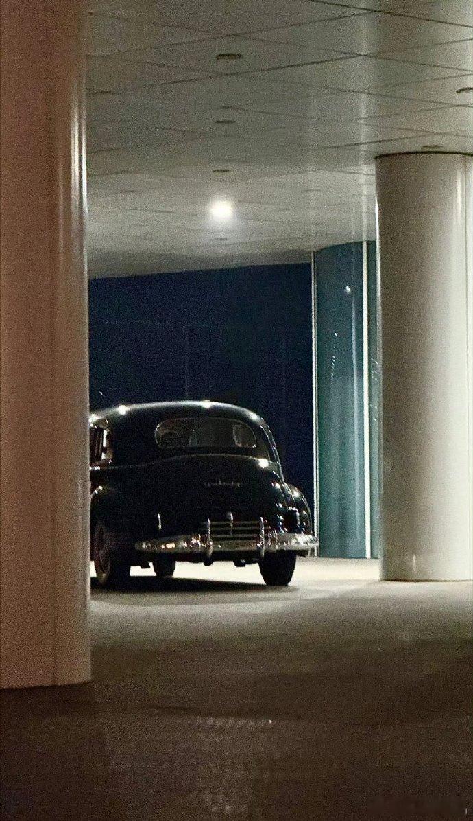 【长城新车谍照曝光！复古老爷车设计，梦回经典！🕰️】长城汽车一款全新复古造型车