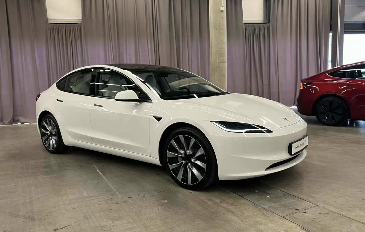 [泣不成声]特斯拉车主这回懵了！工信部发布新国标征求意见稿，禁止默认单踏板刹停，