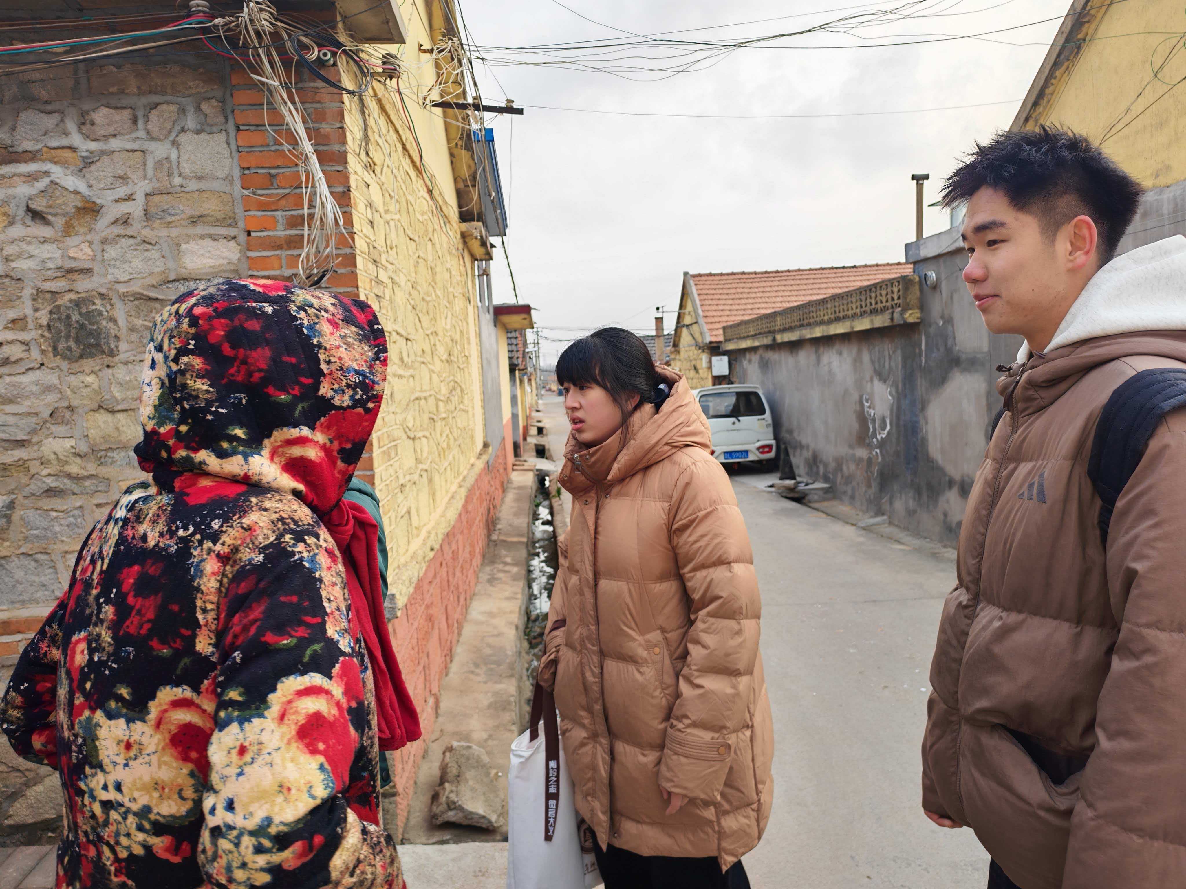 秦岭笑谈 【践行知行合一，贡献青春力量】曲阜师范大学微言实践队于2025年寒假开