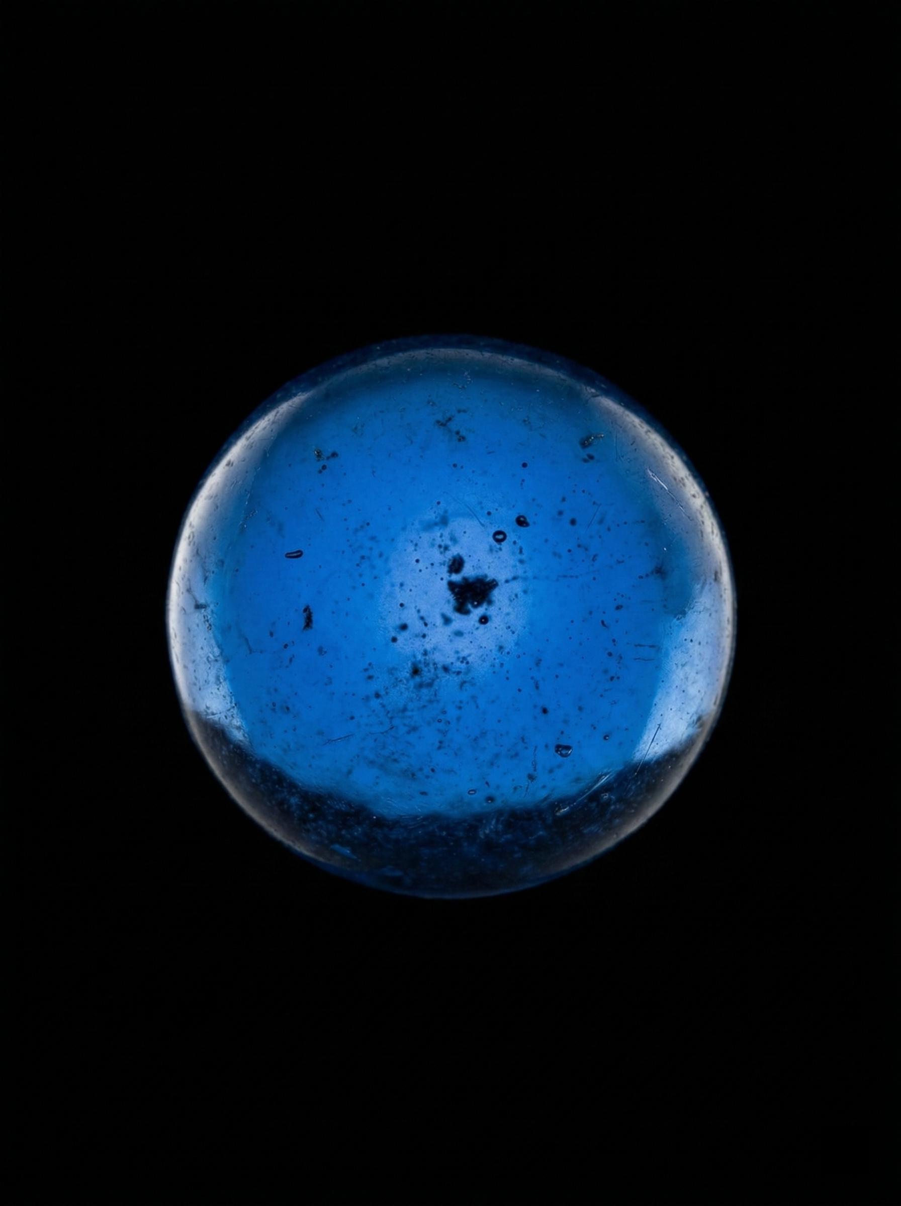 清冷之极 | 乾隆指尖的一场深蓝博弈。🌊沧海月明珠有泪，蓝田日暖玉生...