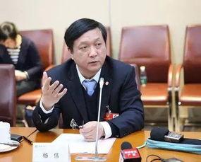 色弱、15岁上大学、歼-20总师：杨伟的人生，每一步都在打破“不可能”。
 
成