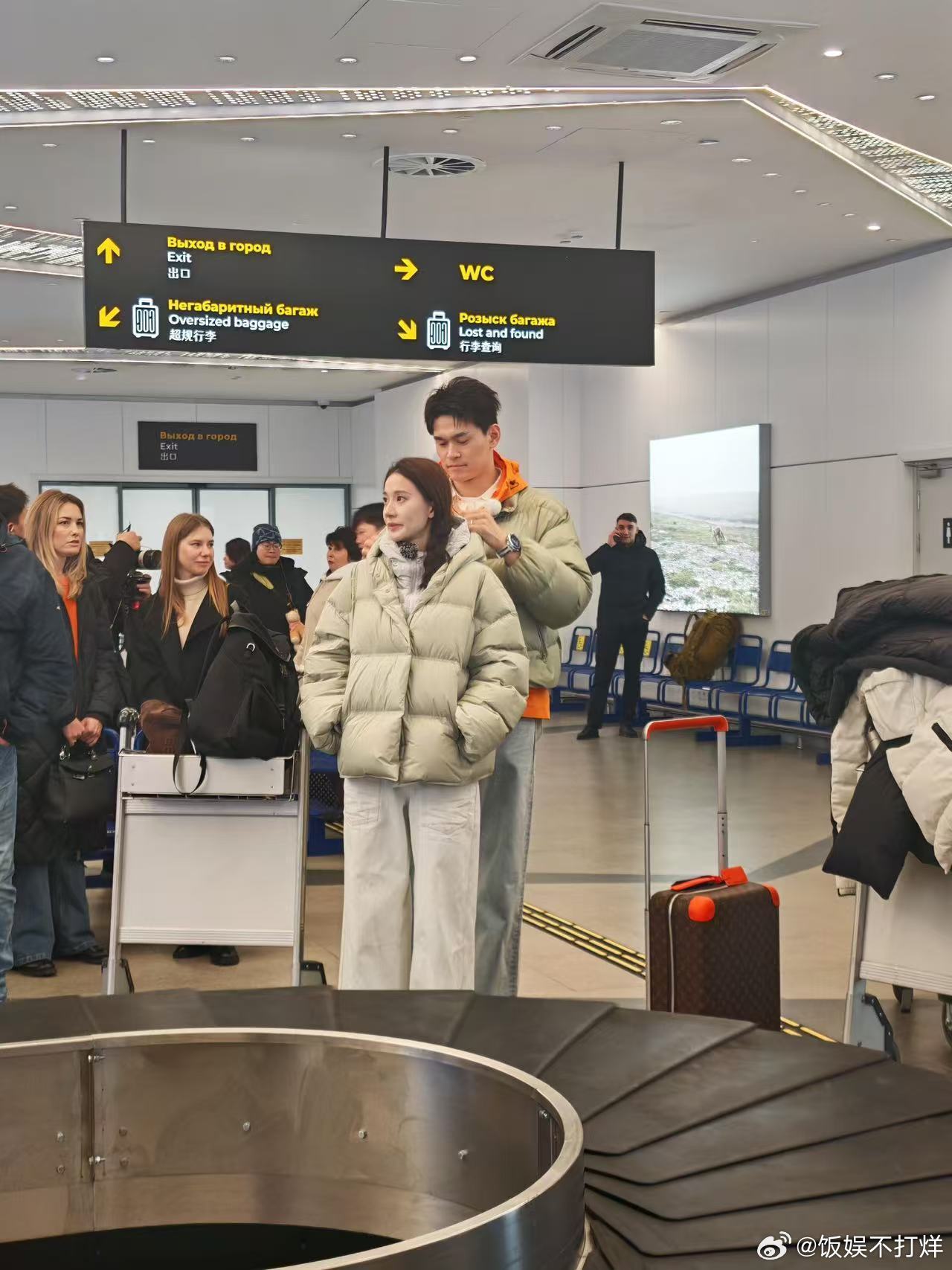 以为孙杨被定住了张豆豆没头脑孙杨不高兴 体坛冠军夫妻的反差萌绝了，一个安静一个闹