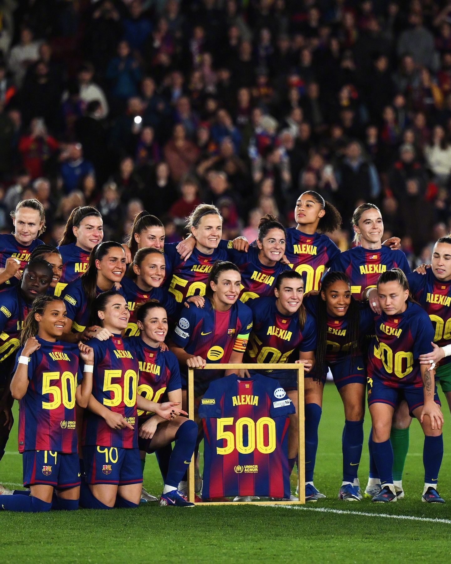 红蓝倩影 妳的眼睛，比万千星辰都闪烁✨💌以下是来自女王大人阿莱西亚的小情书⬇️