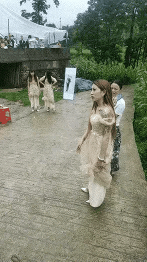这喝完晚上还能洞房吗[呲牙][呲牙]