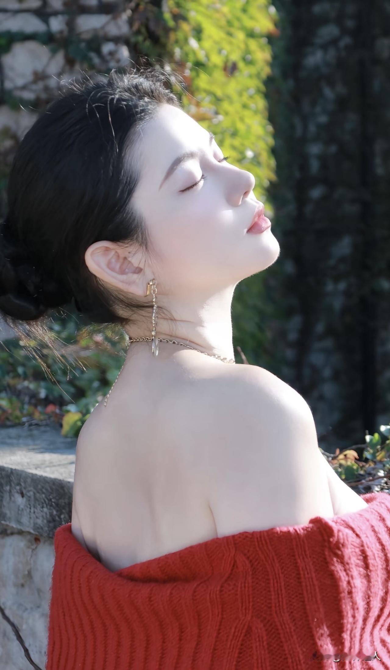 新思维：地球以无视阳谋，照见人类的执念

此时此刻，我同老天爷正站在宇宙岛，俯瞰