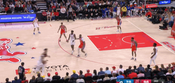 心疼杜兰特啊
今天对76人又打了将近38分钟……
真是又当爹又当妈！
看看这个球