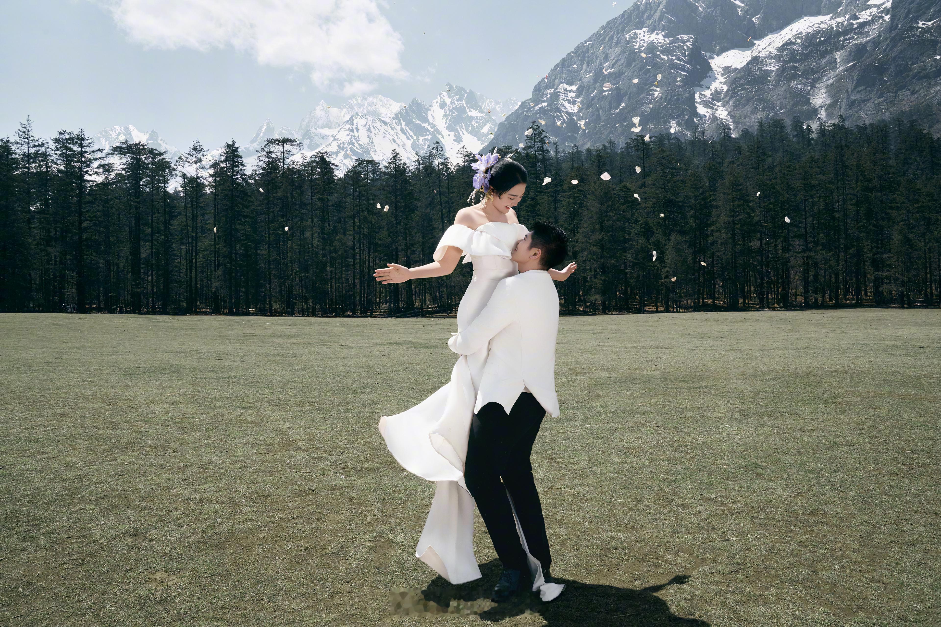 丽江客片分享[钢镚儿]婚纱照 丽江婚纱照 ​​​