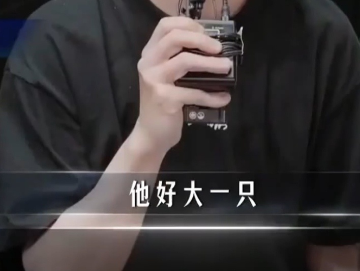 我笑喷了。。。。你眼中的宋亚轩是怎样的？突然出现一句: 