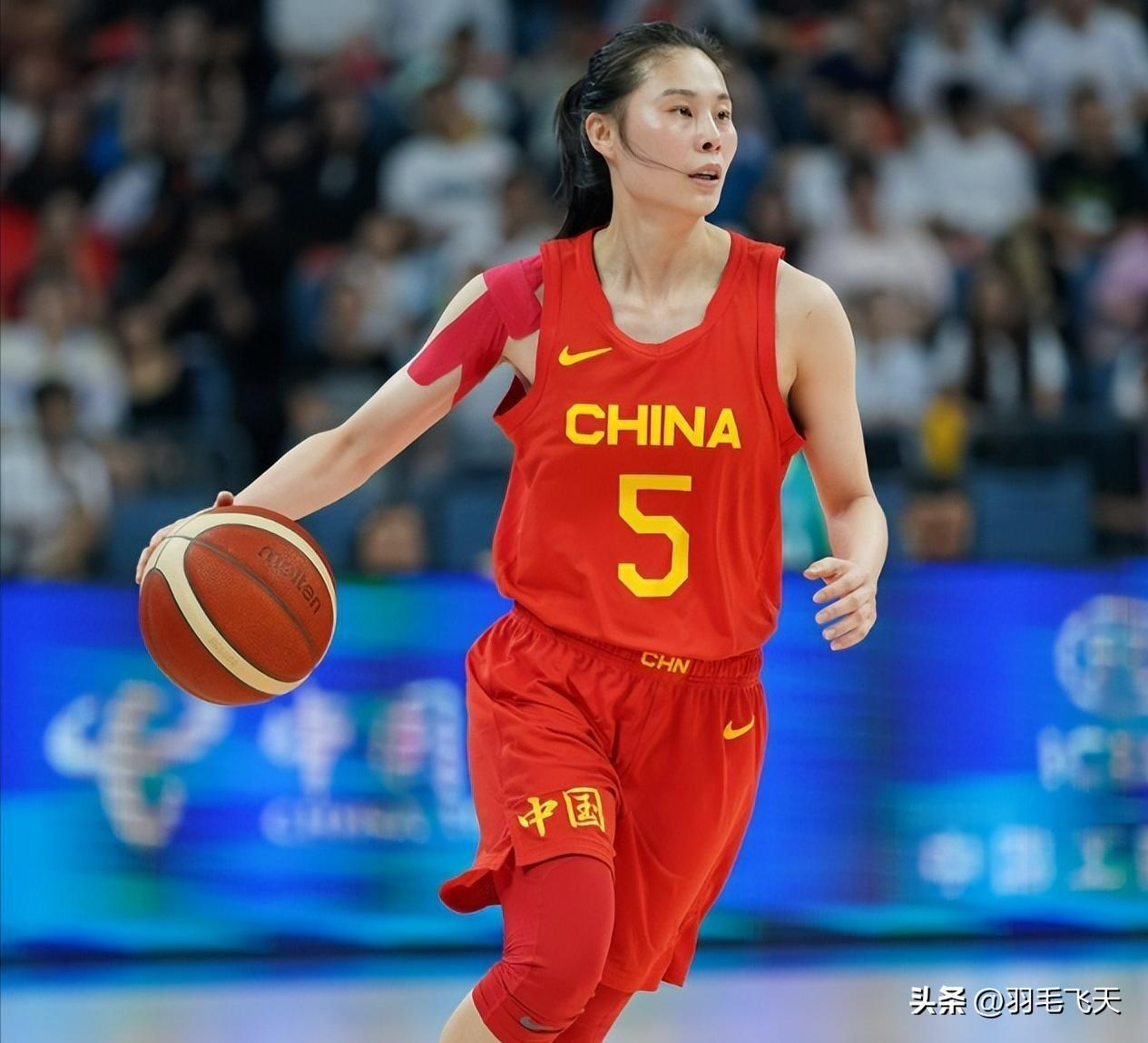 王思雨挺身而出力挽狂澜
北京时间3月15日晚，2026年女篮世界杯资格赛小组赛第