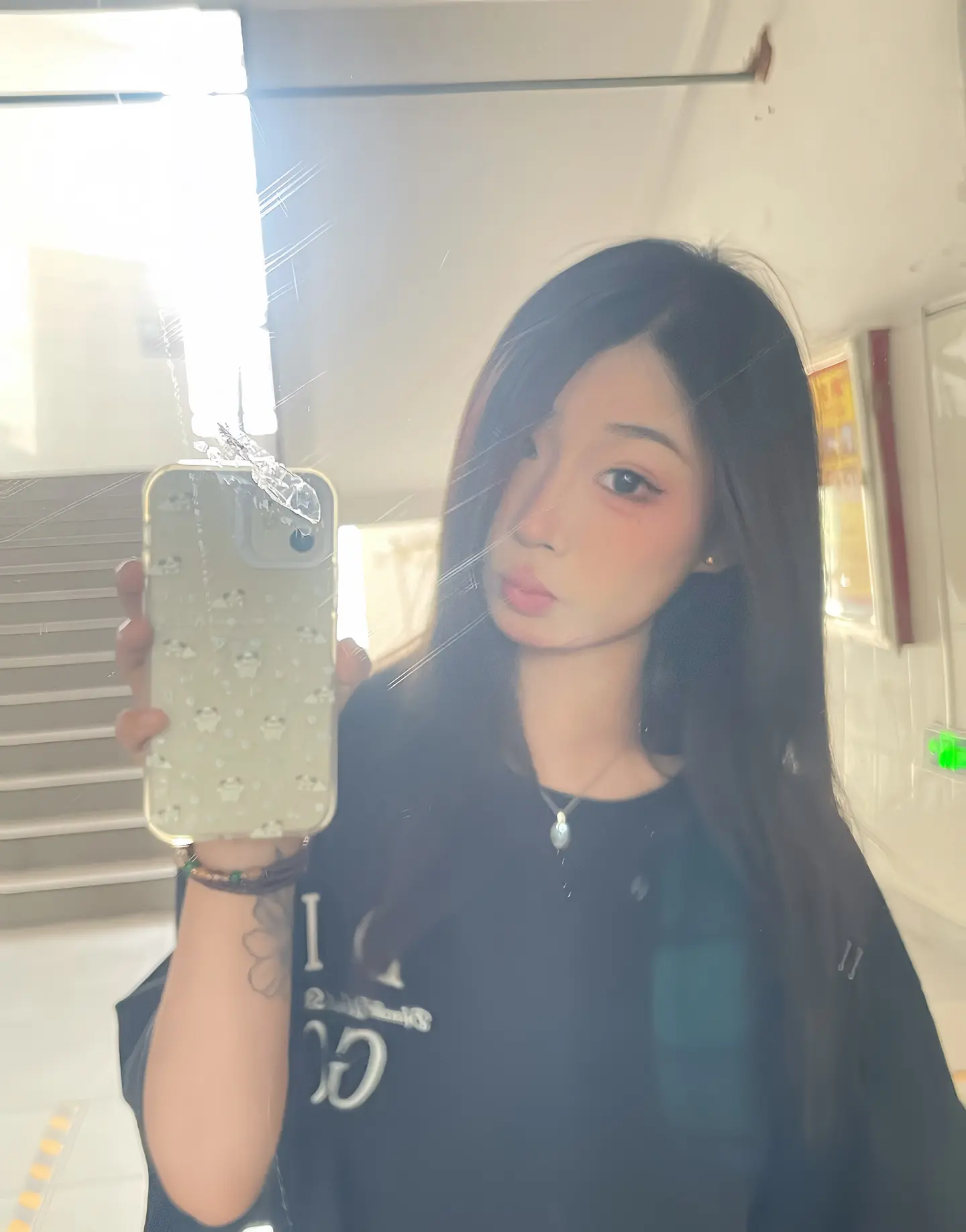 我想要的 一定会不择手段得到 包括你
