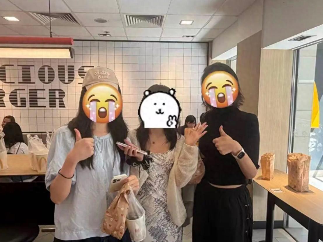内地女生香港旅游抽中万元麦当劳补贴，决定做件疯狂好玩的事，香港网友刷屏夸人美心善