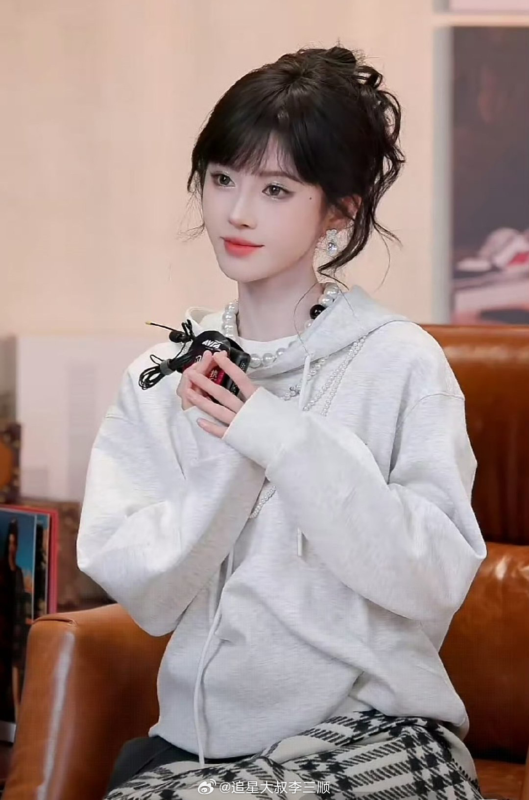 鞠婧祎今日份直播活动图，美我一大跳[送花花] ​​​