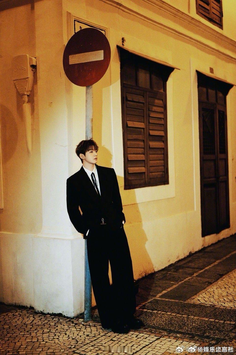 给邓为递个现偶本子吧，肯定适配度💯 