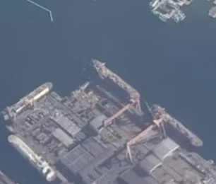 北方某地004新航拍图 又有一个模块入坞了，建造速度很快 图源网络烽火问鼎计划福