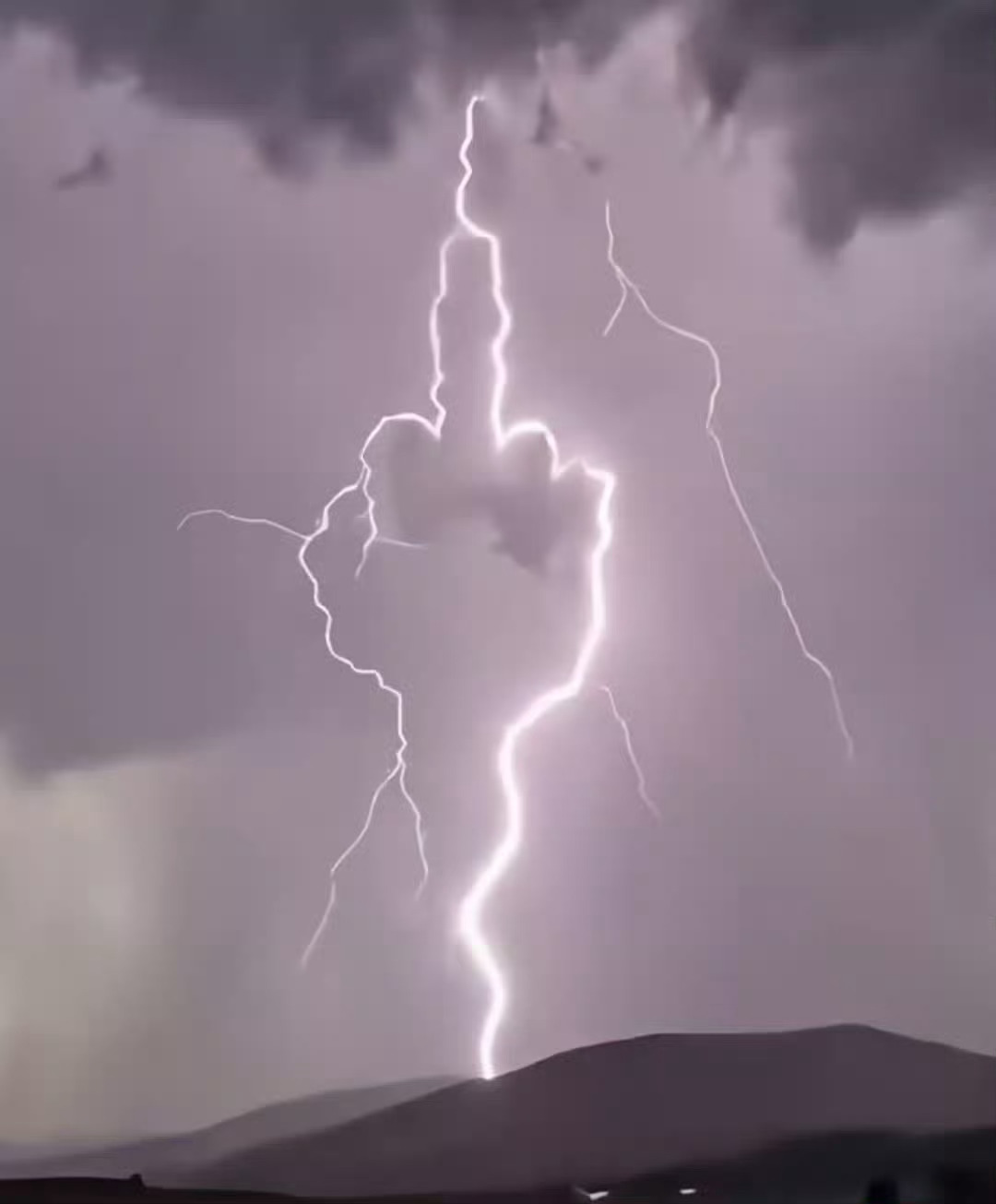 怕雷劈到你⚡⚡⚡ 