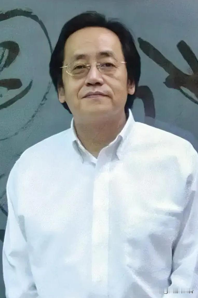 中医奇才倪海厦说：
“女人想要越活越年轻，永远是少女，一定要精神内守，节约气血。