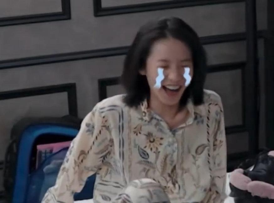 田曦薇张艺凡你们不要再打了田曦薇张艺凡这俩活宝是焊在打架buff上了吧？洗澡前4