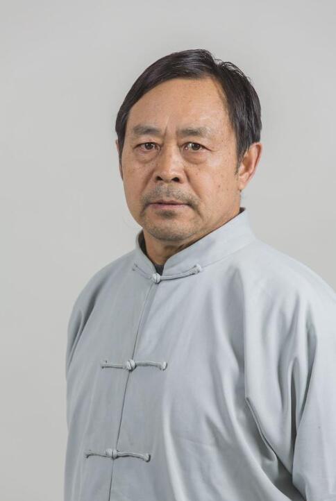 如果马保国在地铁上被诬偷拍，会怎么做？马保国是中国功夫大师，遇到这种事情，他肯定