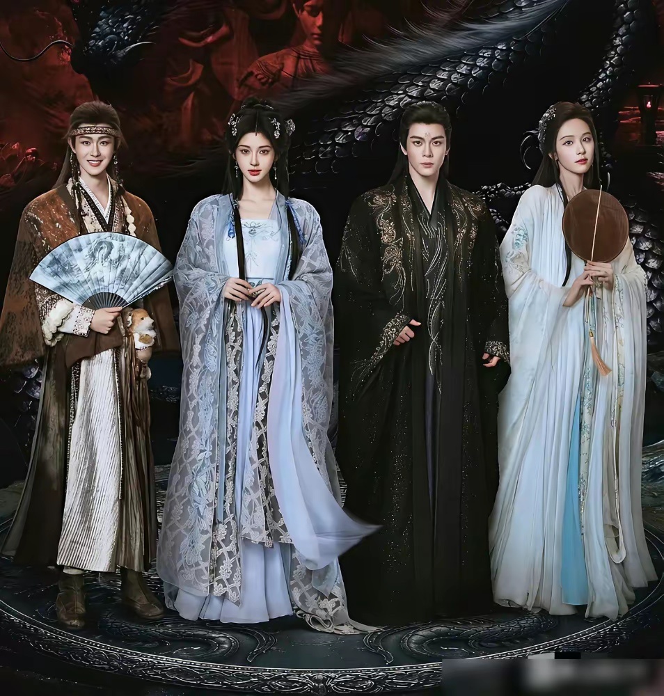 身高，成了内娱最不敢提的禁忌。 看看这张海报。鞠婧祎、陈都灵、曾舜晞、田嘉瑞，四