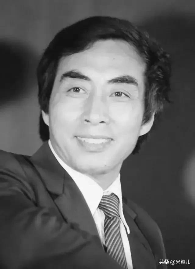 小七龄童的去世
最让人遗憾的不是他的年龄
也不是替他的事业惋惜，而是觉得他这南派