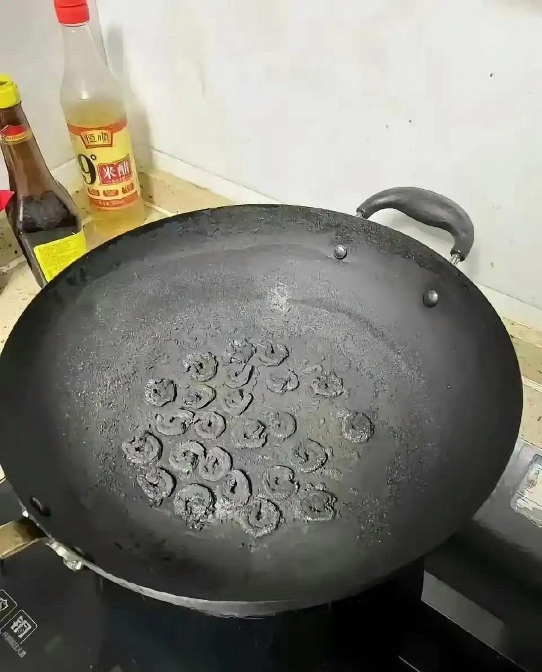 孩子想吃龙虾，结果忘记了，烤糊了，这还能要吗？ 