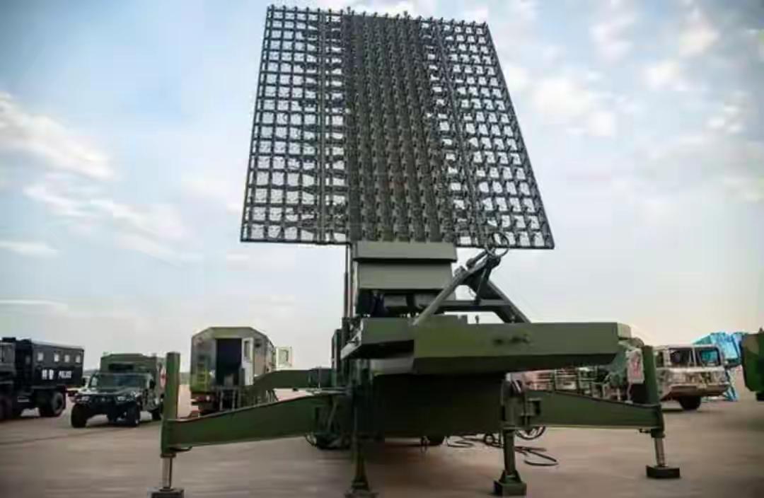 乌:阿美 原来你还有秘密武器啊 赶紧拿过来支援我啊
美:啥秘密武器
乌:你就别装